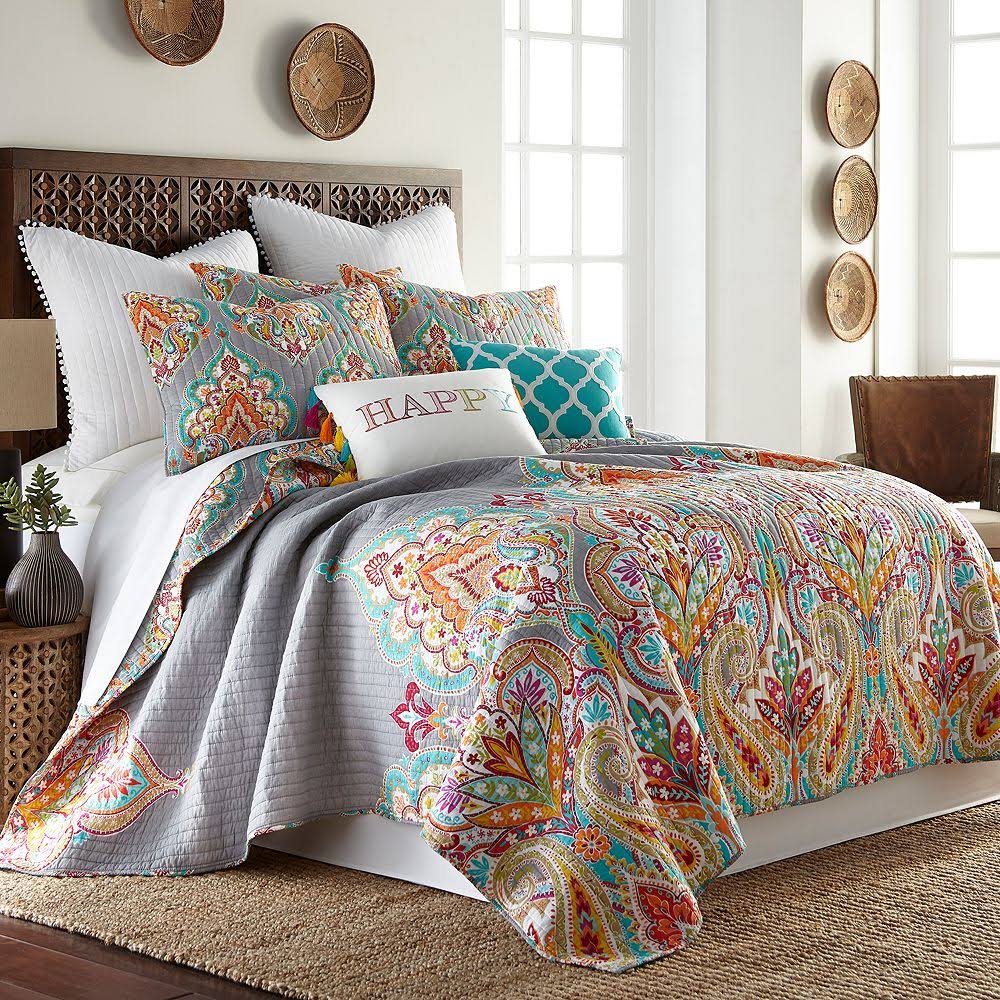 King Quilt or Sham U230
