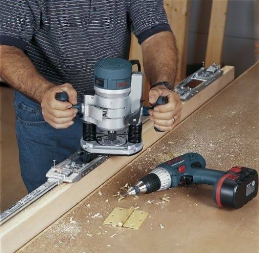 12 Amp 2-1/4-Horsepower Plunge and Fixed Base Router W461824