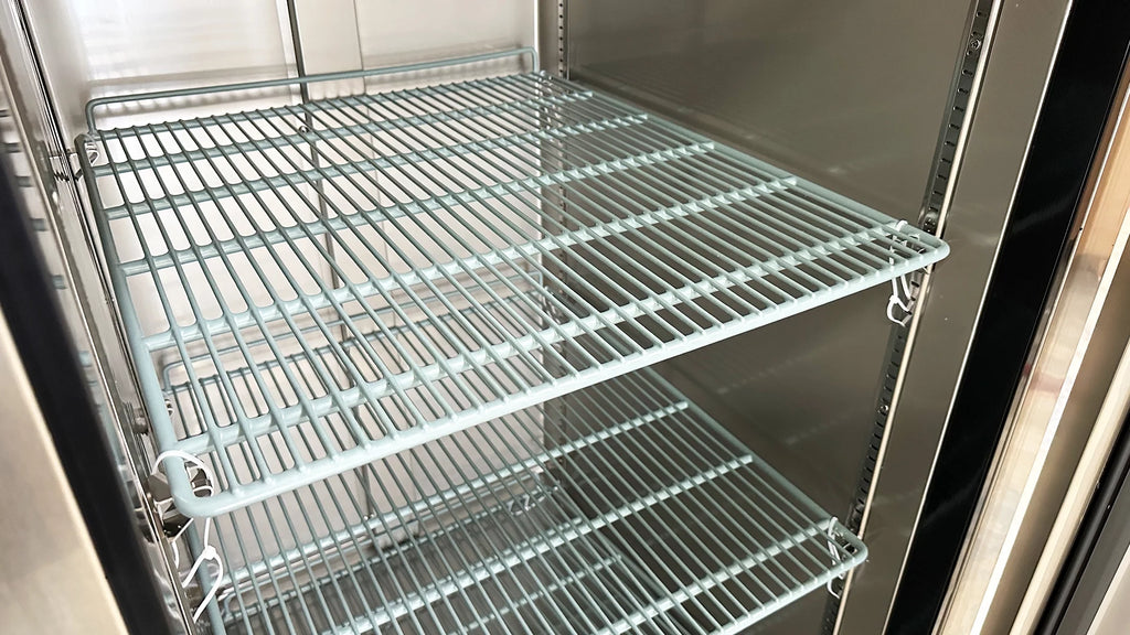 Solid Door Reach-In Freezer Q575