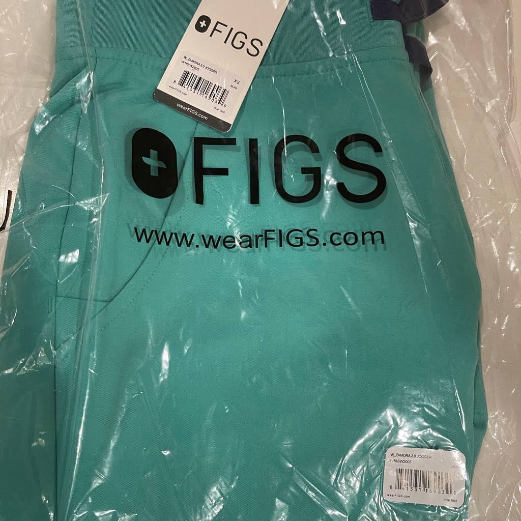 XS Surgical Green One Pocket Scrub Top Z766