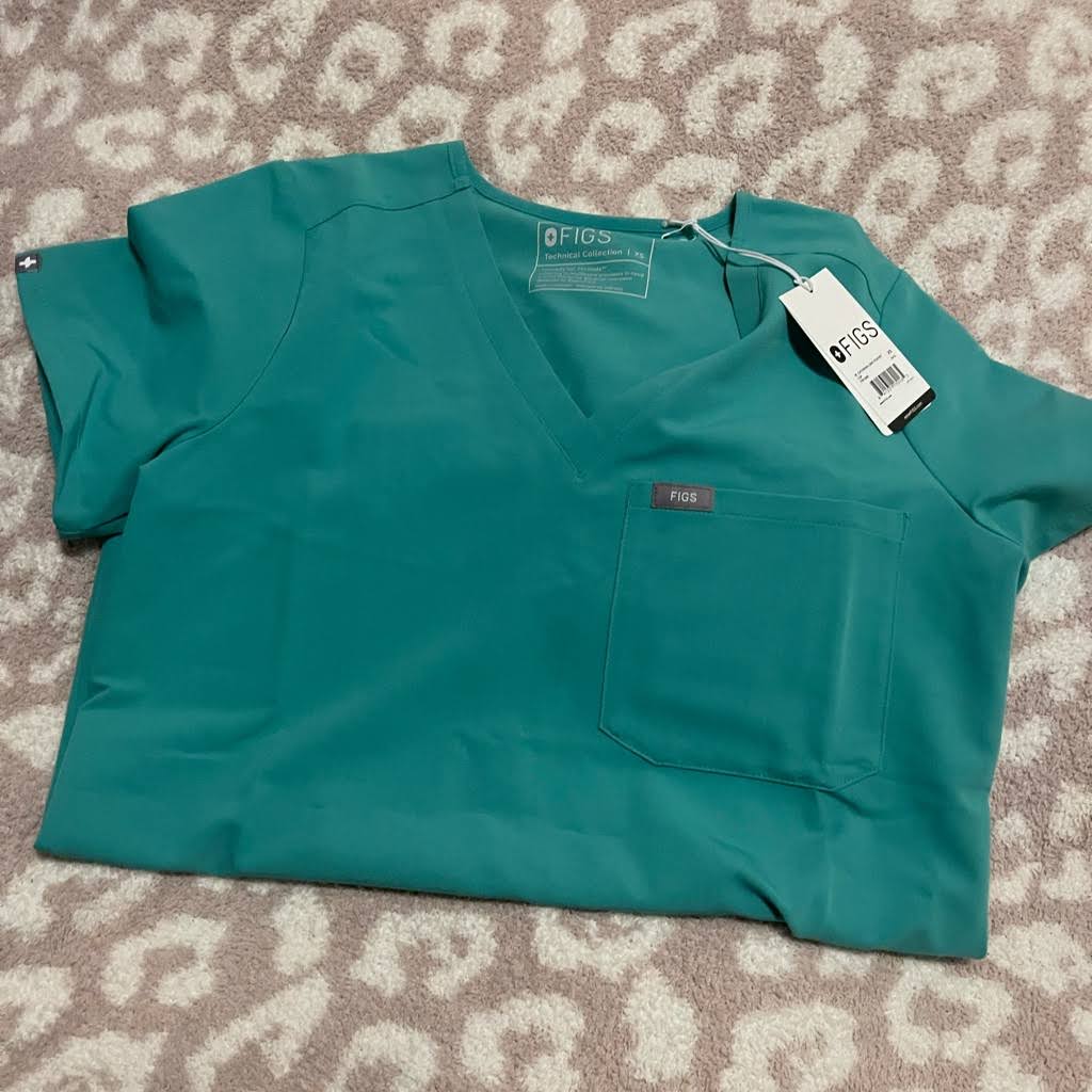 XS Surgical Green One Pocket Scrub Top Z766