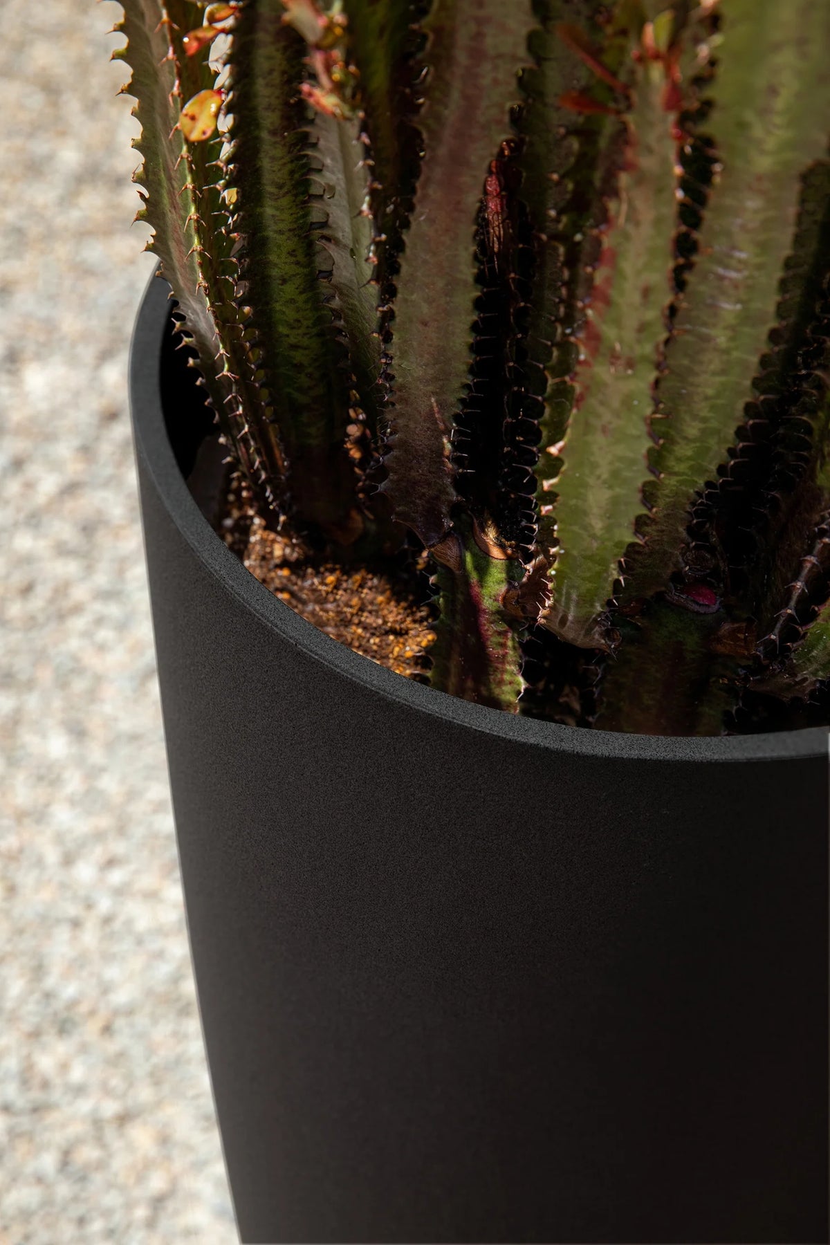 28" Black Plastic-Stone Planter D55039