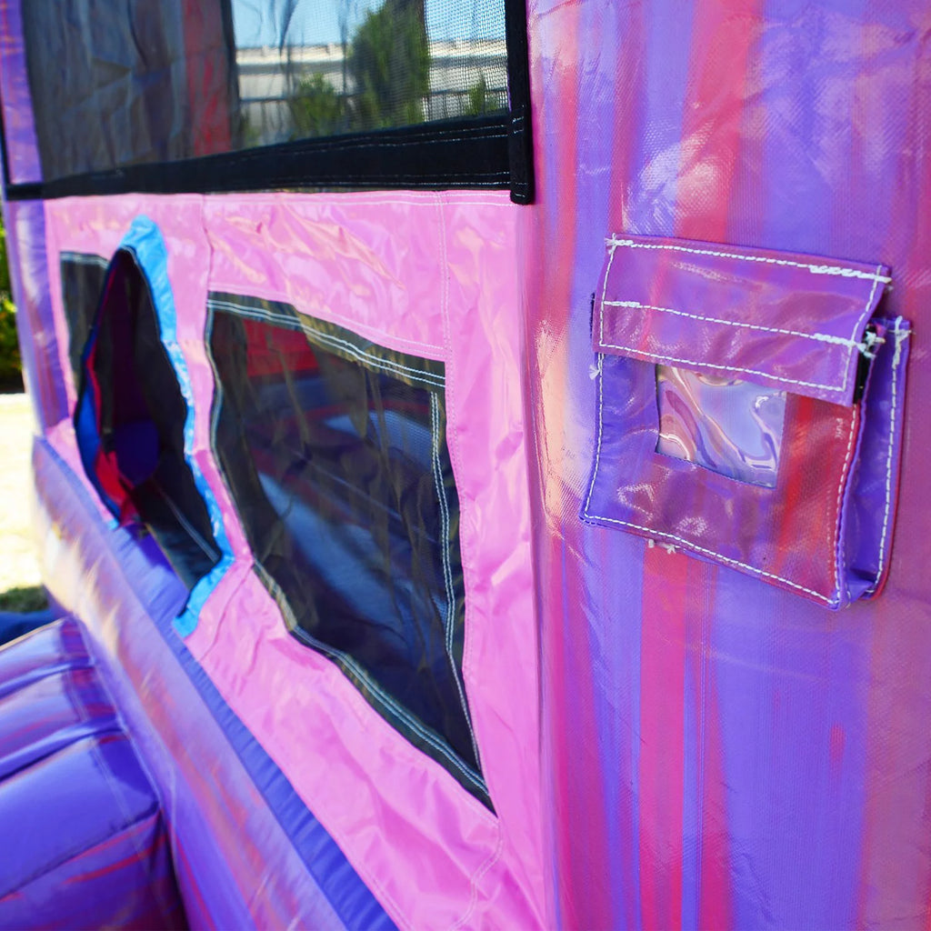 Commercial Grade Bounce House with Blower Y905203