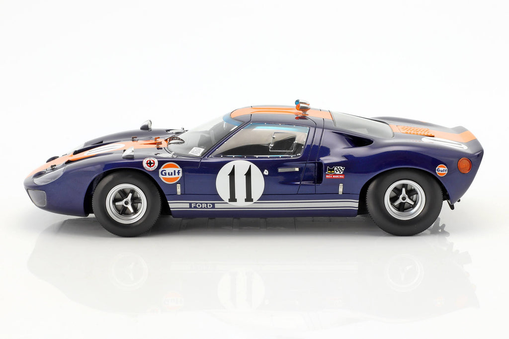 1/18 Model by Spark P6149